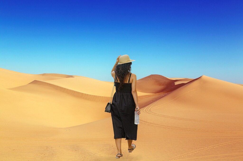 rochie neagra plisata