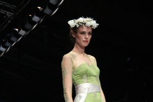 tinute anii 90 femei